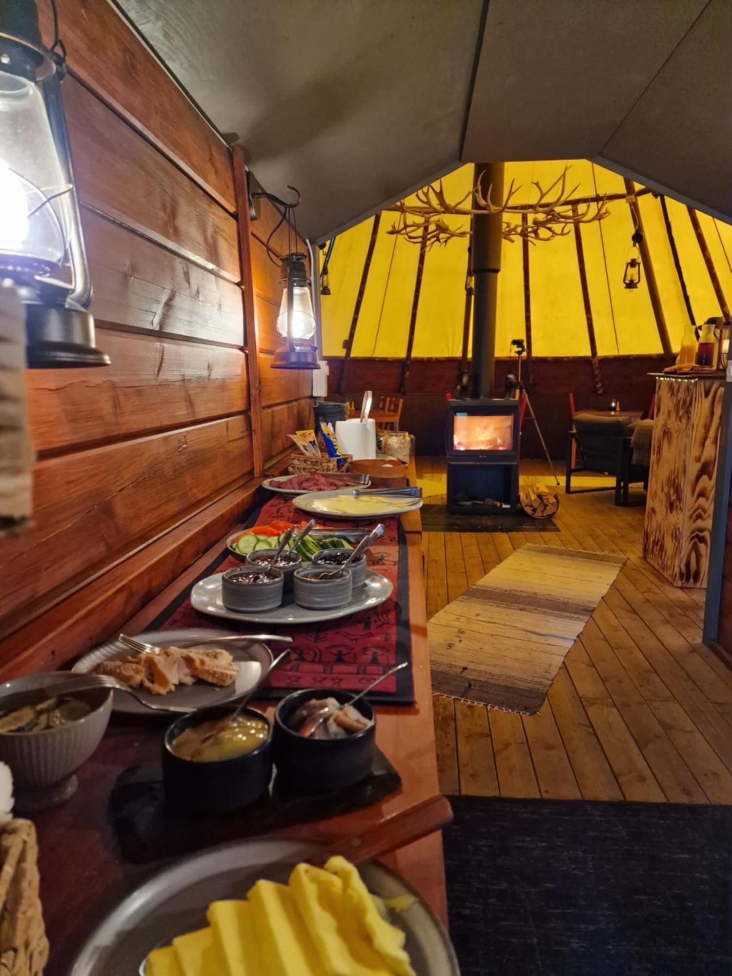 Reindeer Lodge Jukkasjärvi 外观 照片