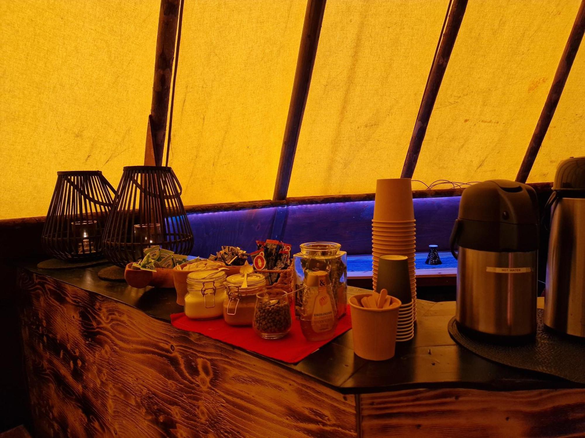 Reindeer Lodge Jukkasjärvi 外观 照片