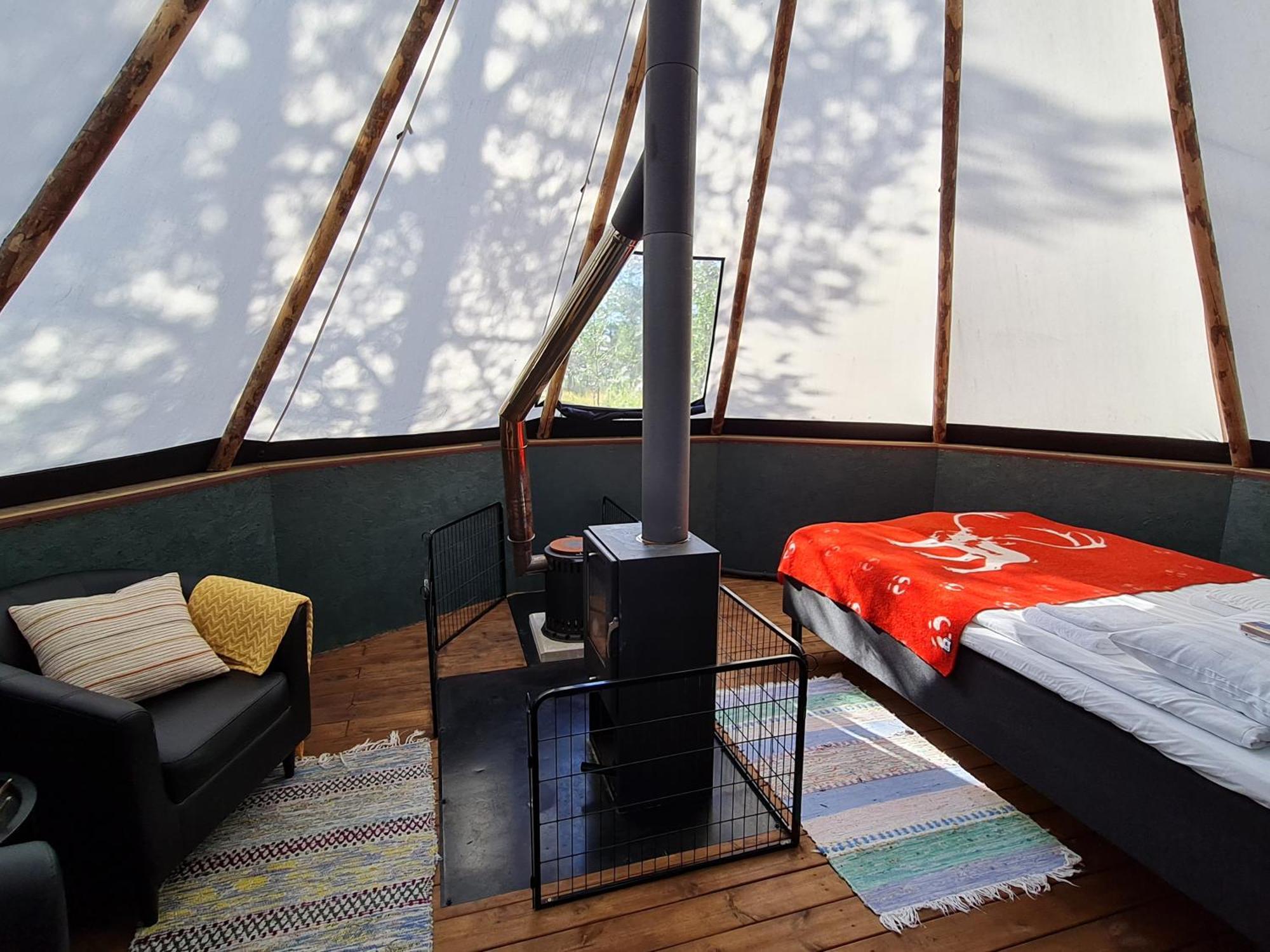Reindeer Lodge Jukkasjärvi 外观 照片