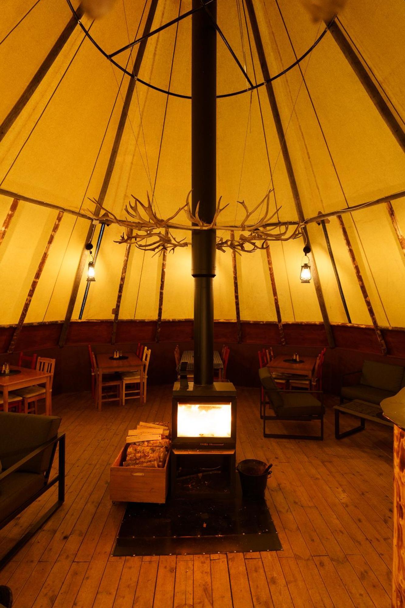 Reindeer Lodge Jukkasjärvi 外观 照片