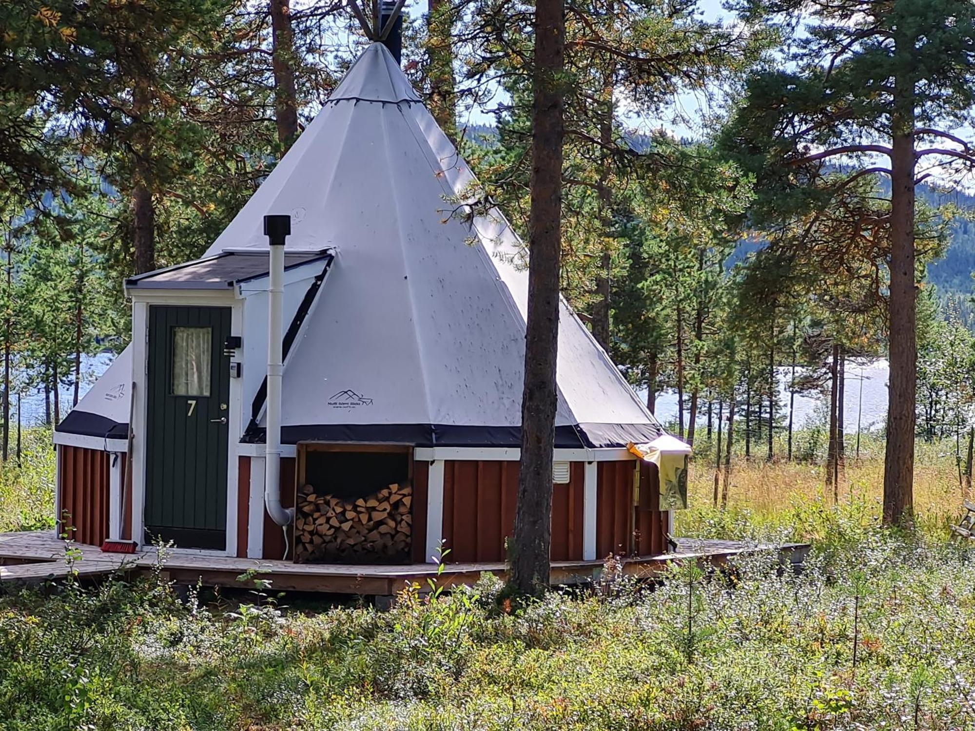 Reindeer Lodge Jukkasjärvi 外观 照片